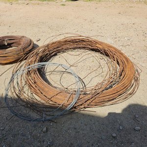 Rollos de alambre varios - imagen 3