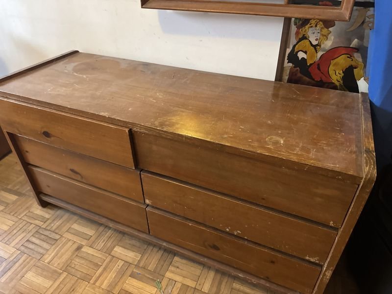 Cajonera en madera maciza con falta de lustre - imagen 2