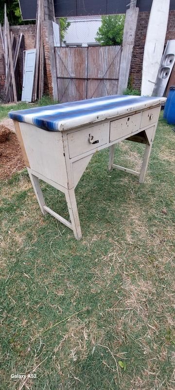 Item 848203 - Image 1