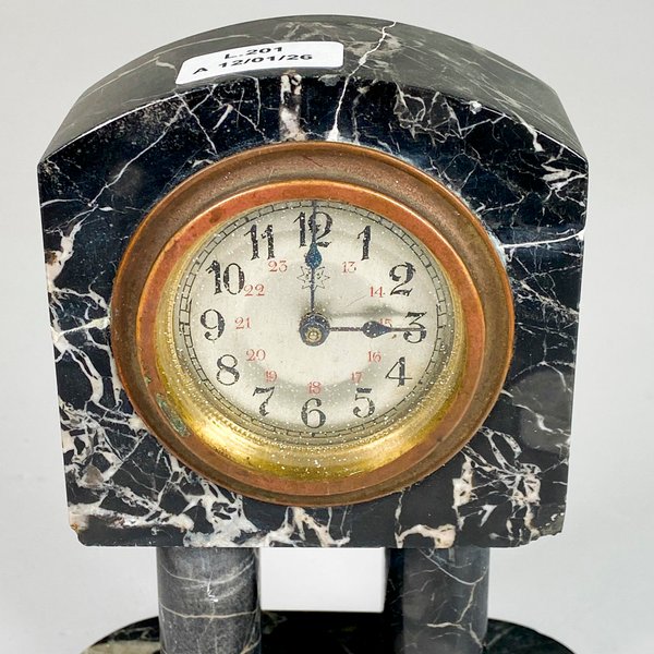 Reloj de sobremesa caja de mármol con columnas - imagen 2