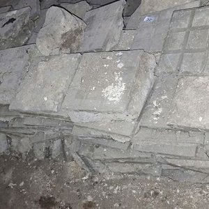Lote de Baldosas Cuadradas Usadas para Construcción - imagen 3