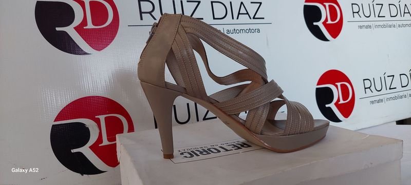 Zapatos de tacón alto para mujer - imagen 4