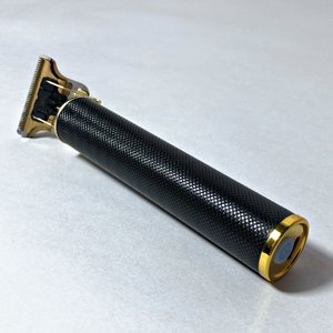 Set de Barbería NurLux: Patillera, Cortapelo con Peines y Rasuradora Eléctrica - imagen 4