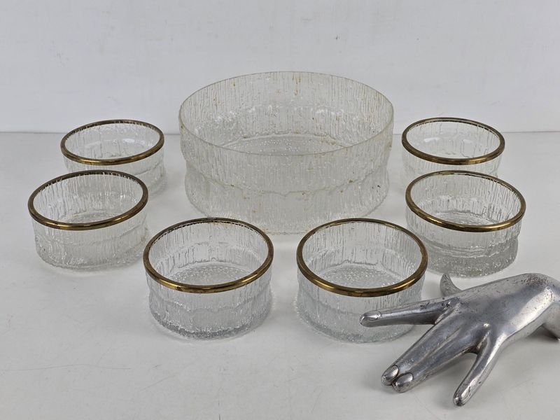 Set de 7 Piezas de Cristal con Bordes Dorados: Bowl Grande y 6 Compoteras
