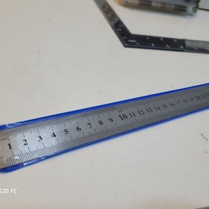 Set de Escuadras y Regla de Aluminio con Láser - imagen 4