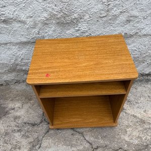 Mesa Auxiliar para TV con Estante y Ruedas - imagen 2
