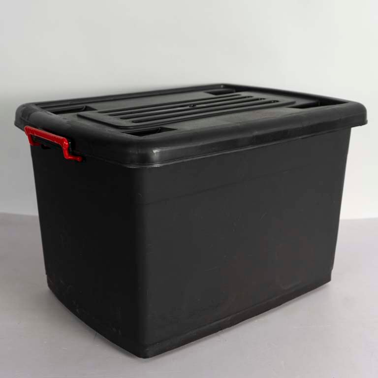 Organizador Negro de Plástico con Tapa y Ruedas - 95 Litros