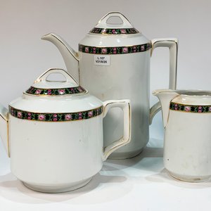 Juego de Té de Porcelana Blanca con Guarda Floral Negra: Tetera, Cafetera, Lechera y 7 Platillos - imagen 2