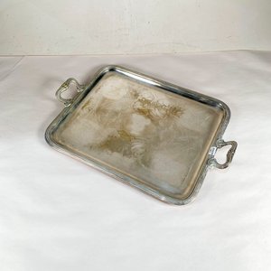 Lote siguiente: Bandeja Metálica con Asas Decoradas - 44x36 cm
