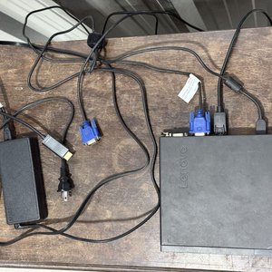 Mini PC Lenovo ThinkCentre M910x Compacto con Cargador y Cables - imagen 3