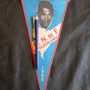 Banderín Conmemorativo C.N. de F. Uruguay 1969 - Julio Montero Castillo - imagen 2