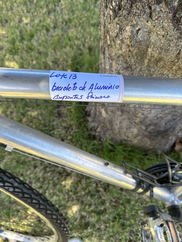 Bicicleta de Aluminio con Componentes Shimano en Buen Estado - imagen 3