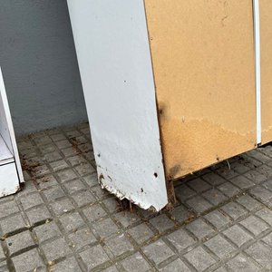 2 Muebles Multiusos Blancos en MDF con Puertas y Estantes - imagen 10