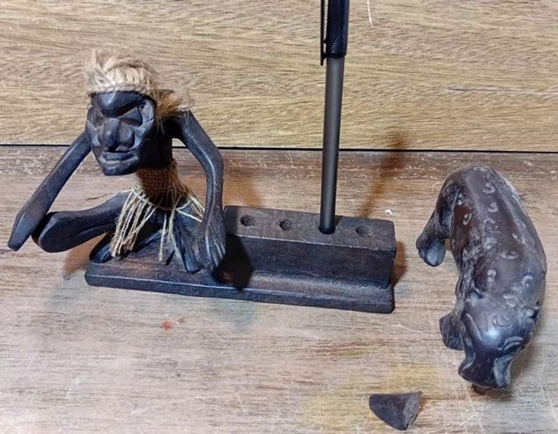 Figuras africanas en madera - Par de tigre y hombre - imagen 3