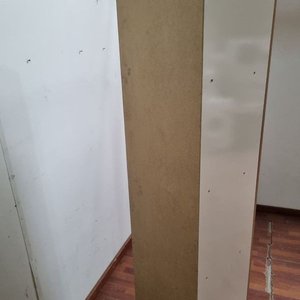 Mueble Vertical con Puerta y Estantes Interiores, Tono Madera Clara - imagen 4