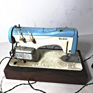 Máquina de Coser Elgin Ultramatic M25 con Maletín - imagen 3