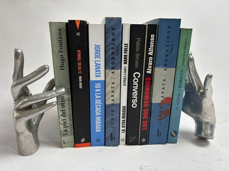 Lote anterior: Colección de libros sobre política, historia y sociedad argentina