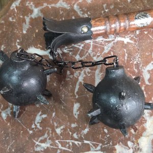 Réplica de Maza Medieval con Doble Bola de Metal y Madera - imagen 2