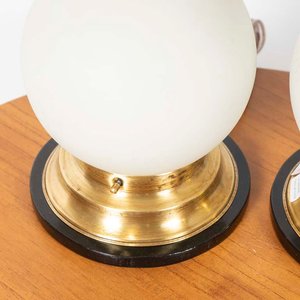 Par de Veladoras con Base de Bronce y Pantalla Esférica - imagen 2