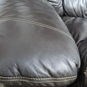 Sofá de 3 Cuerpos en Cuero Marrón Oscuro - imagen 5