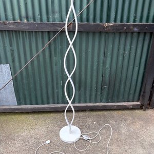 Lote anterior: Lámpara de Pie Moderna Luz LED Blanca