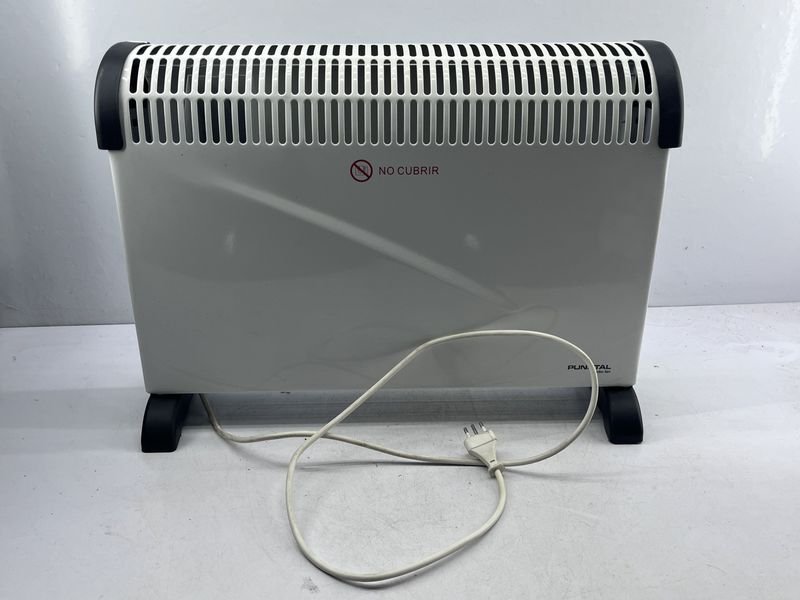 Estufa Eléctrica Punktal Blanca Funcionando