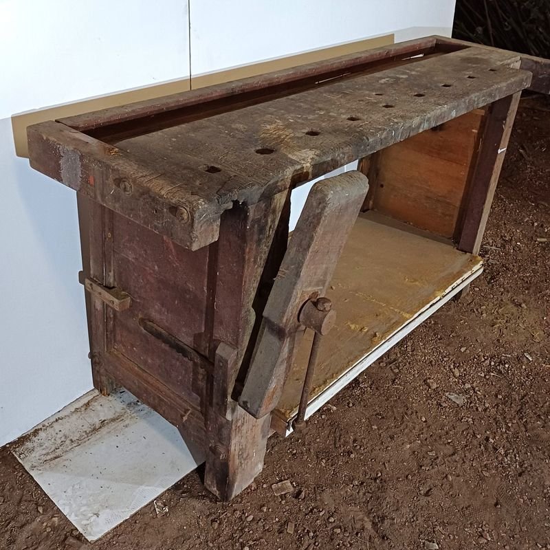 Bancos de carpintero en madera, en mal estado - imagen 2