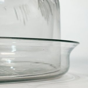 Dulcera de Cristal Facetado con Bandeja y Campana - imagen 2