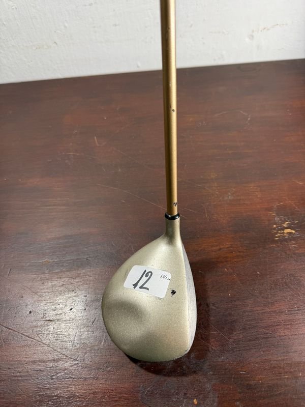 Palo de golf marca Peak nro.3 - Club de Golf de Alta Calidad - imagen 1