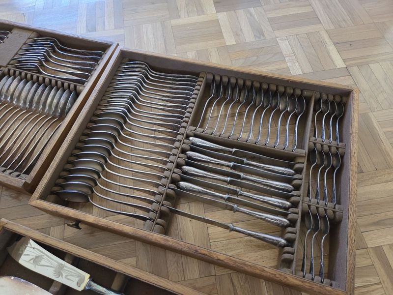 Colecciones de cubiertos y accesorios para la mesa en excelente condición - imagen 16