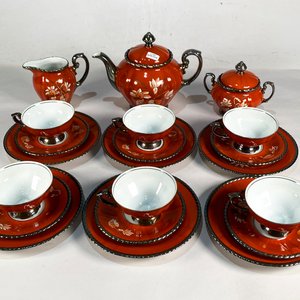 Lote siguiente: Juego de Té Loza RW Naranja Hojas Otoñales 21 Piezas