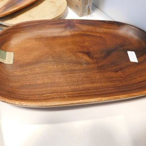 Bandeja cóncava de madera para copetín o ensaladas - imagen 1