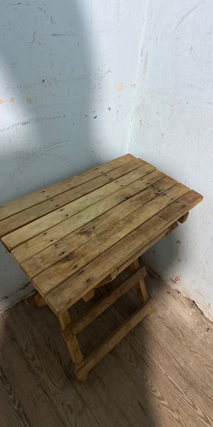 Mesa Plegable de Madera Rústica