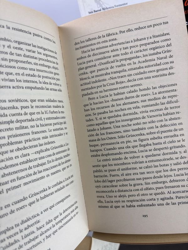 Cuatro libros de narrativa y ensayo contemporáneo - imagen 8