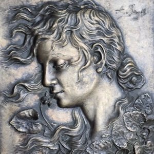 Lote anterior: Obra en Relieve de Bronce Art Nouveau "A Leopoldo Diaz" por A. Bonetti (1879)