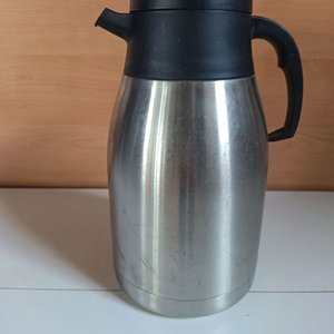 Jarra Térmica de Acero Inoxidable 1.2 Litros Nueva - imagen 1