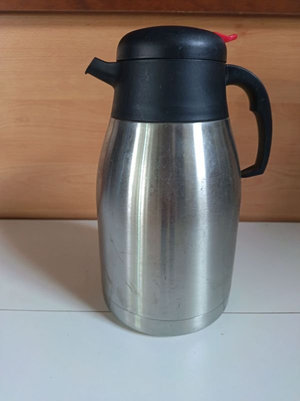 Jarra Térmica de Acero Inoxidable 1.2 Litros Nueva