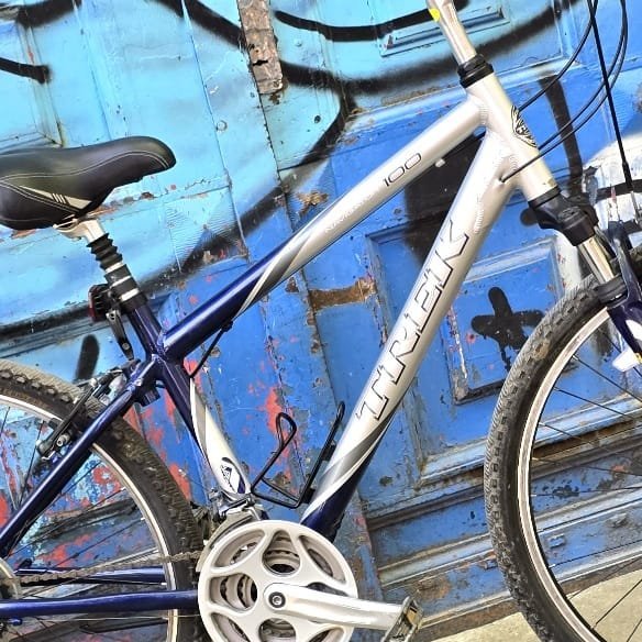 Item lote-03-bicicleta-trek - Image 1