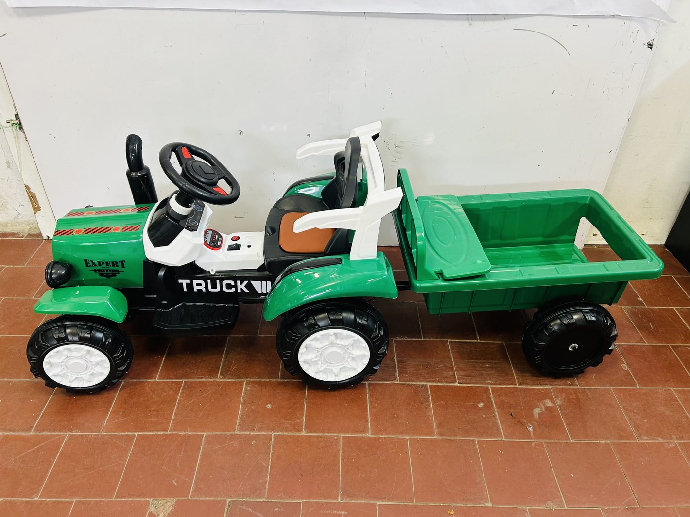 Tractor a Batería Infantil con Tráiler Spert Truck