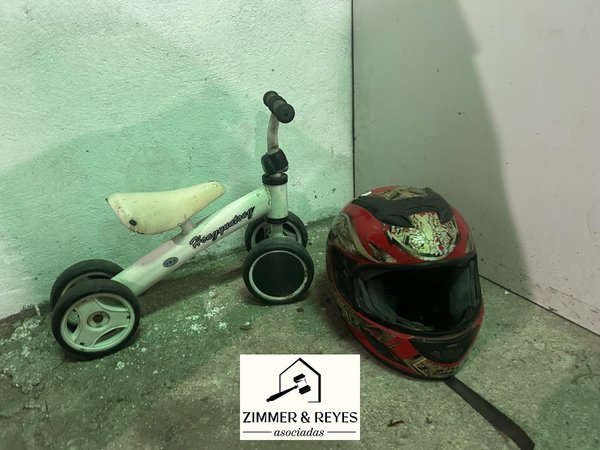 Triciclo Infantil y Casco de Protección - imagen 1