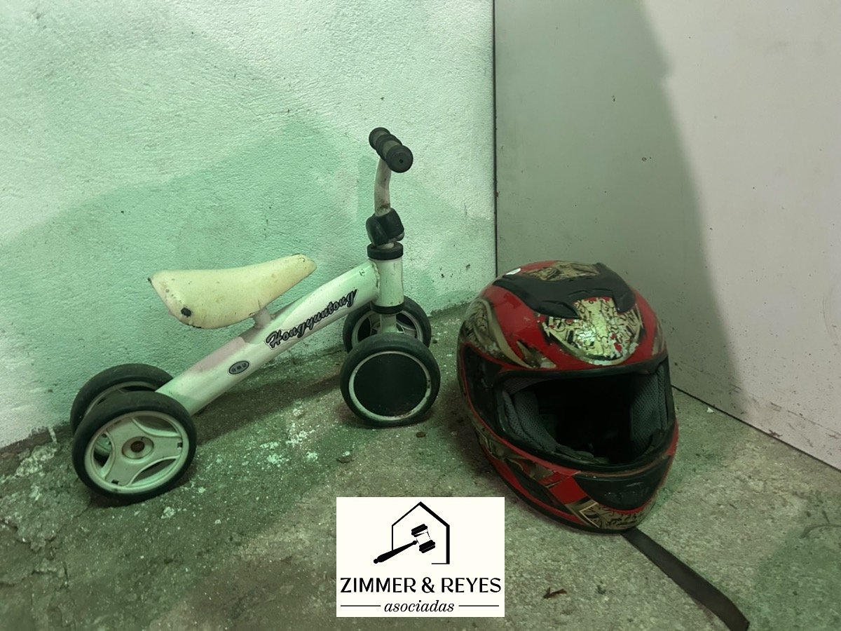 Triciclo Infantil y Casco de Protección