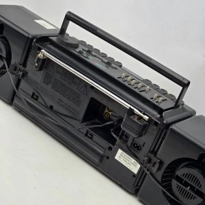 Radio Grabador Philips con Doble Cassette y Ecualizador Gráfico - imagen 7