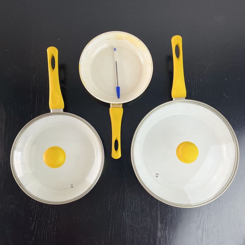 Lote siguiente: Sartenes de cocina usadas con tapas