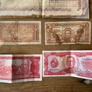 Lote de Billetes Antiguos Uruguayos y Documento Histórico - imagen 5
