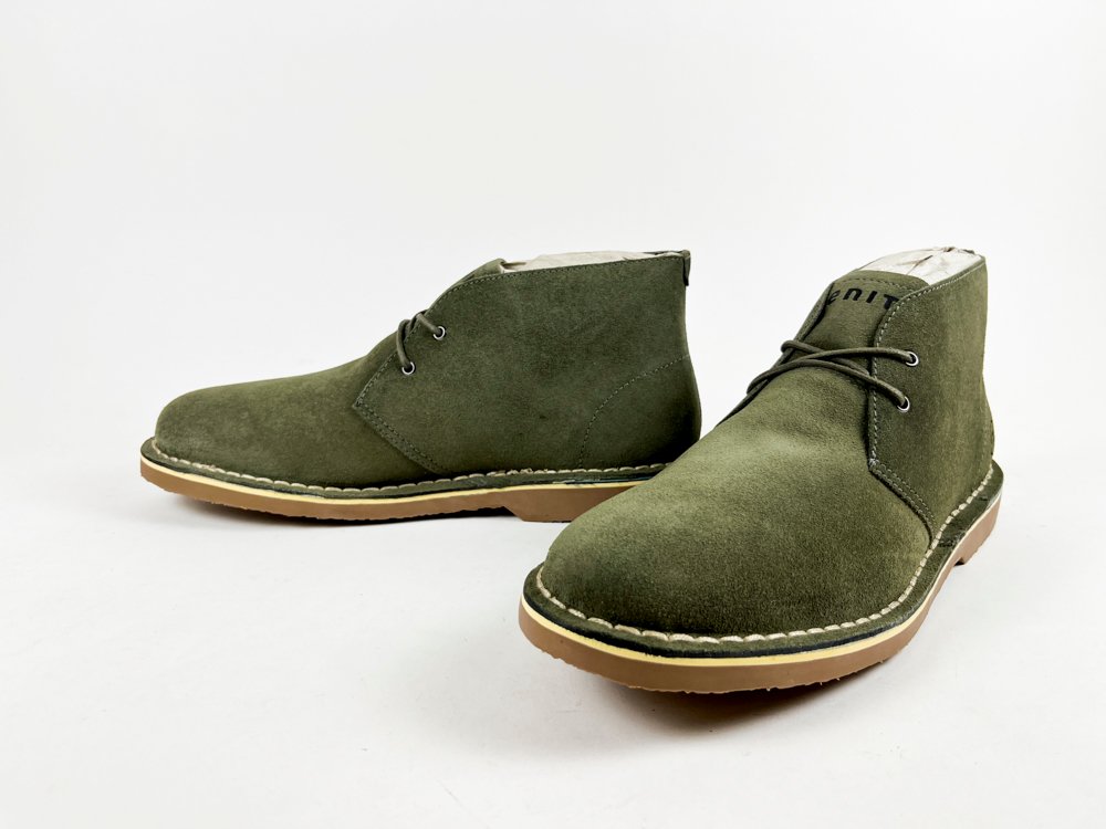 Lote anterior: Botas de gamuza Zenit, color oliva, talle 41