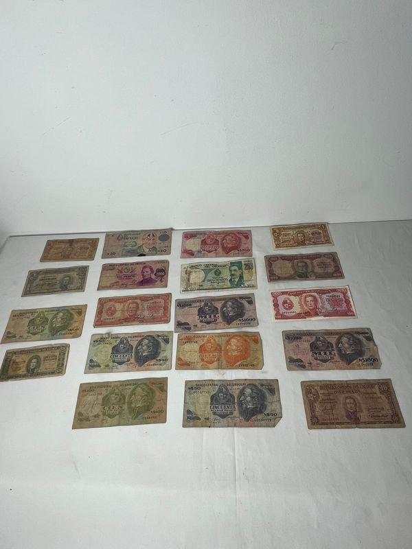 Colección de billetes y monedas antiguos - imagen 2