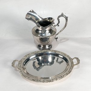 Jarra y Centro de Mesa en Metal Labrado Estilo Vintage - imagen 2