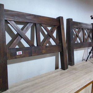 Lote siguiente: Respaldo de Cama Doble Madera Estilo Rústico