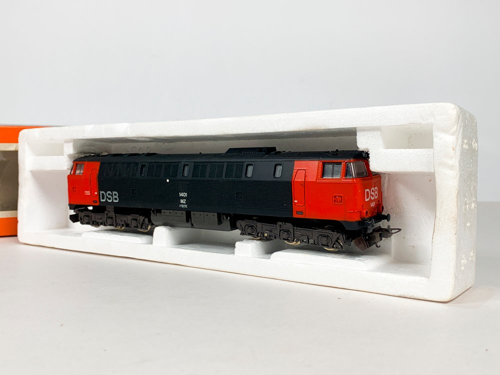 Locomotora de tren en miniatura 'Lima' roja y negra - imagen 2