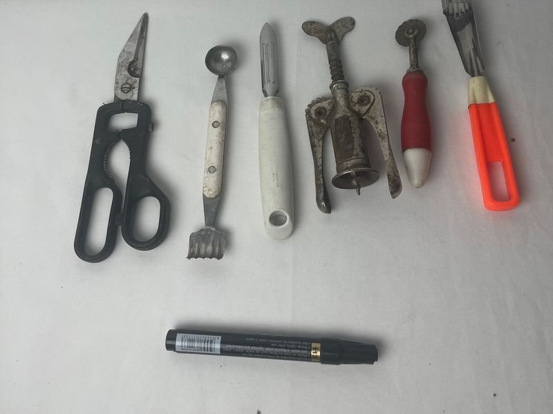 Lote siguiente: Utensilios de cocina en buen estado
